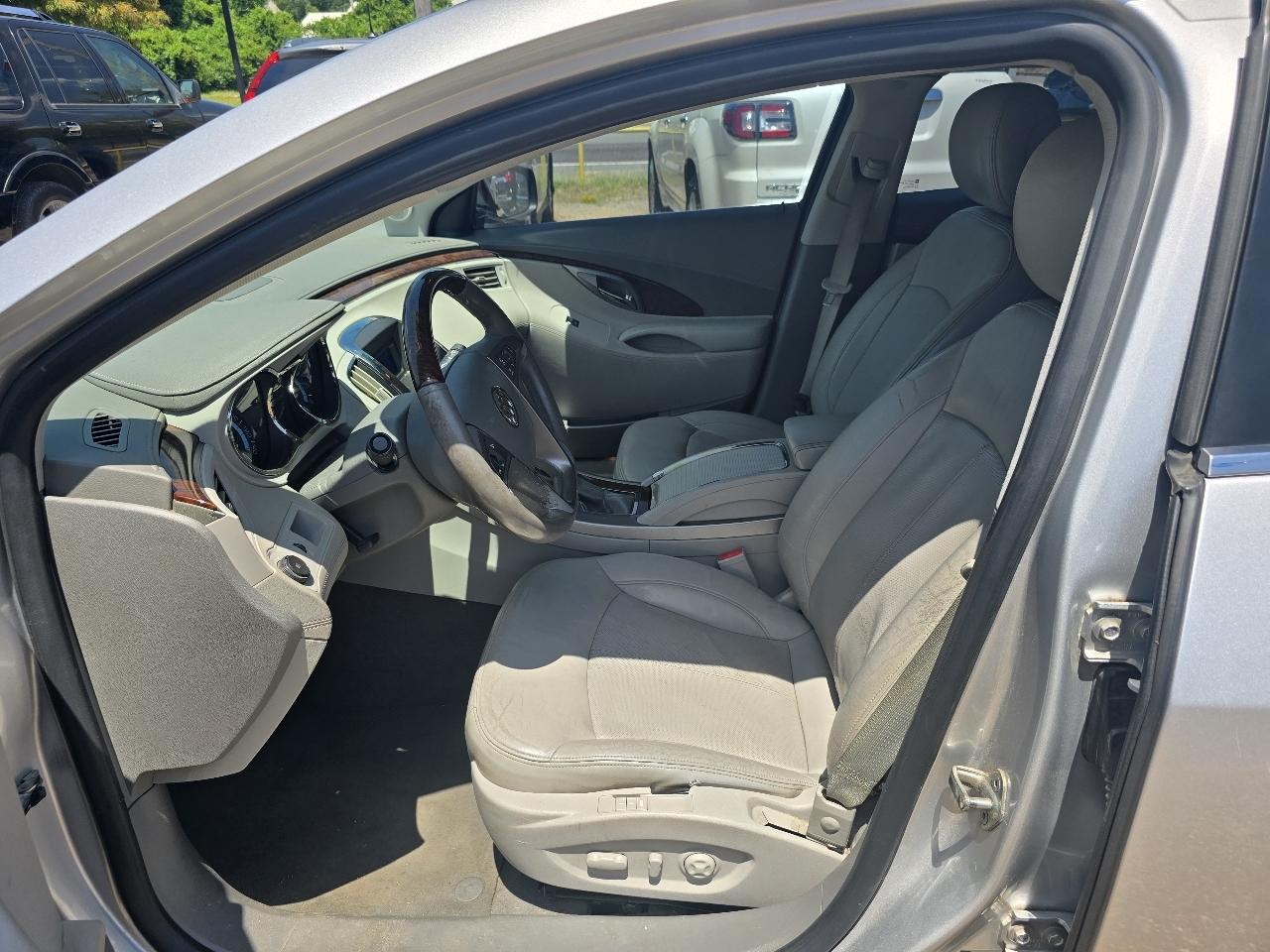 Buick LaCrosse CXS 2010