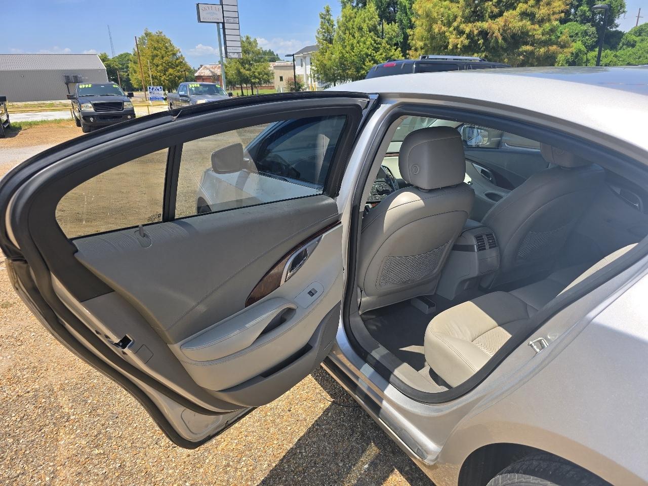 Buick LaCrosse CXS 2010