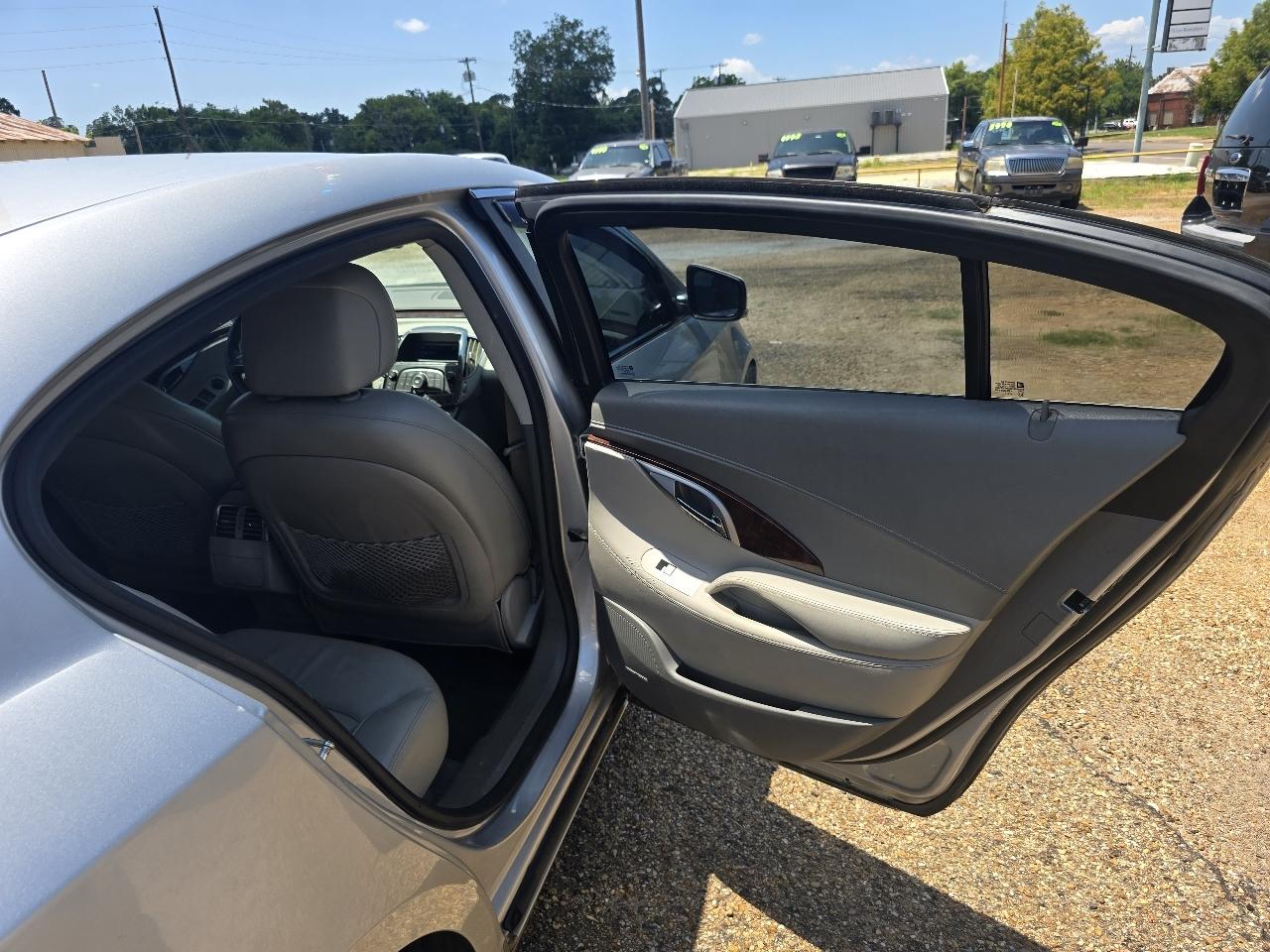 Buick LaCrosse CXS 2010