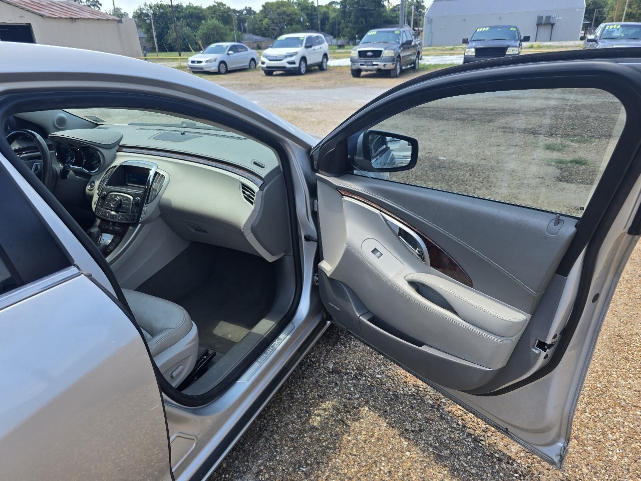 Buick LaCrosse CXS 2010
