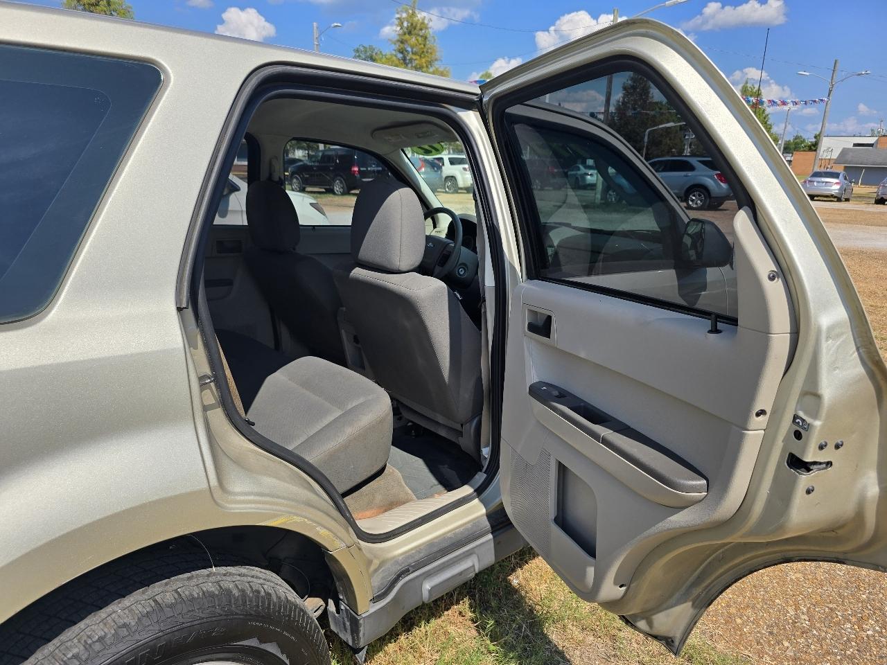 Ford Escape XLS FWD 2012