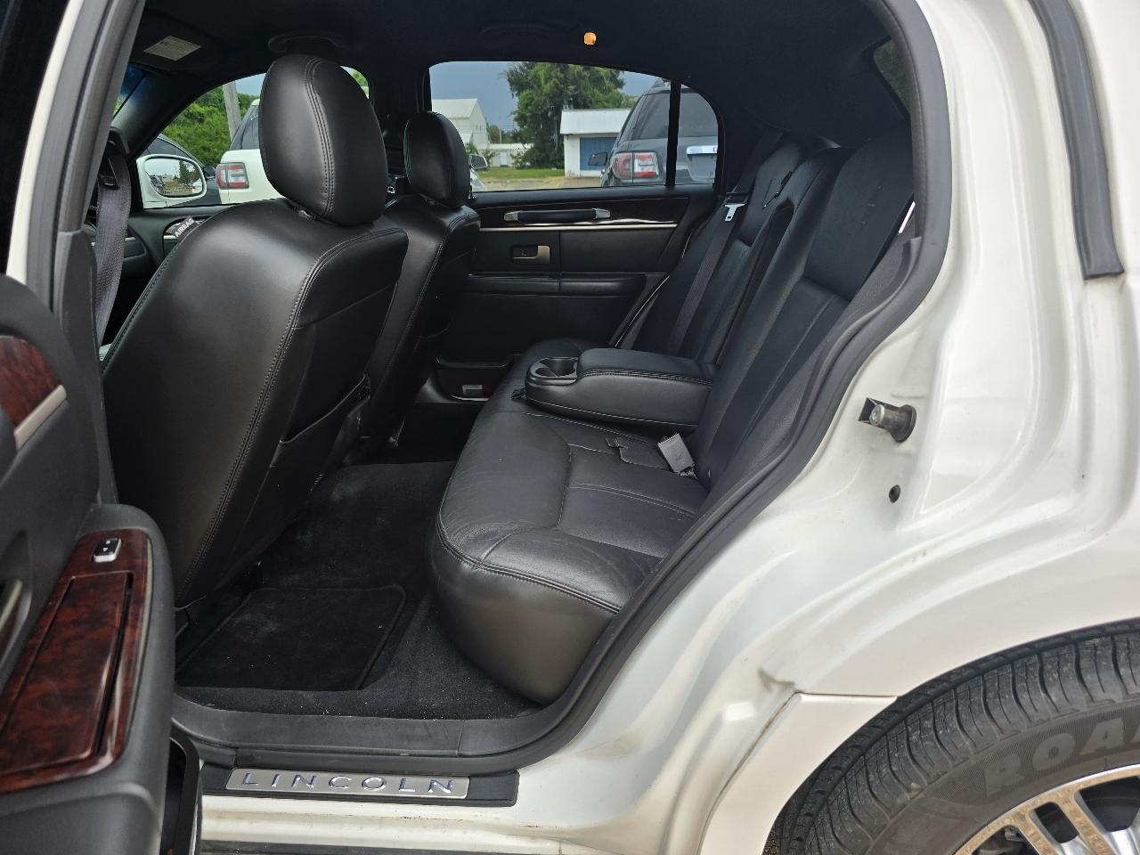 Lincoln Town Car Signature Limited 2008