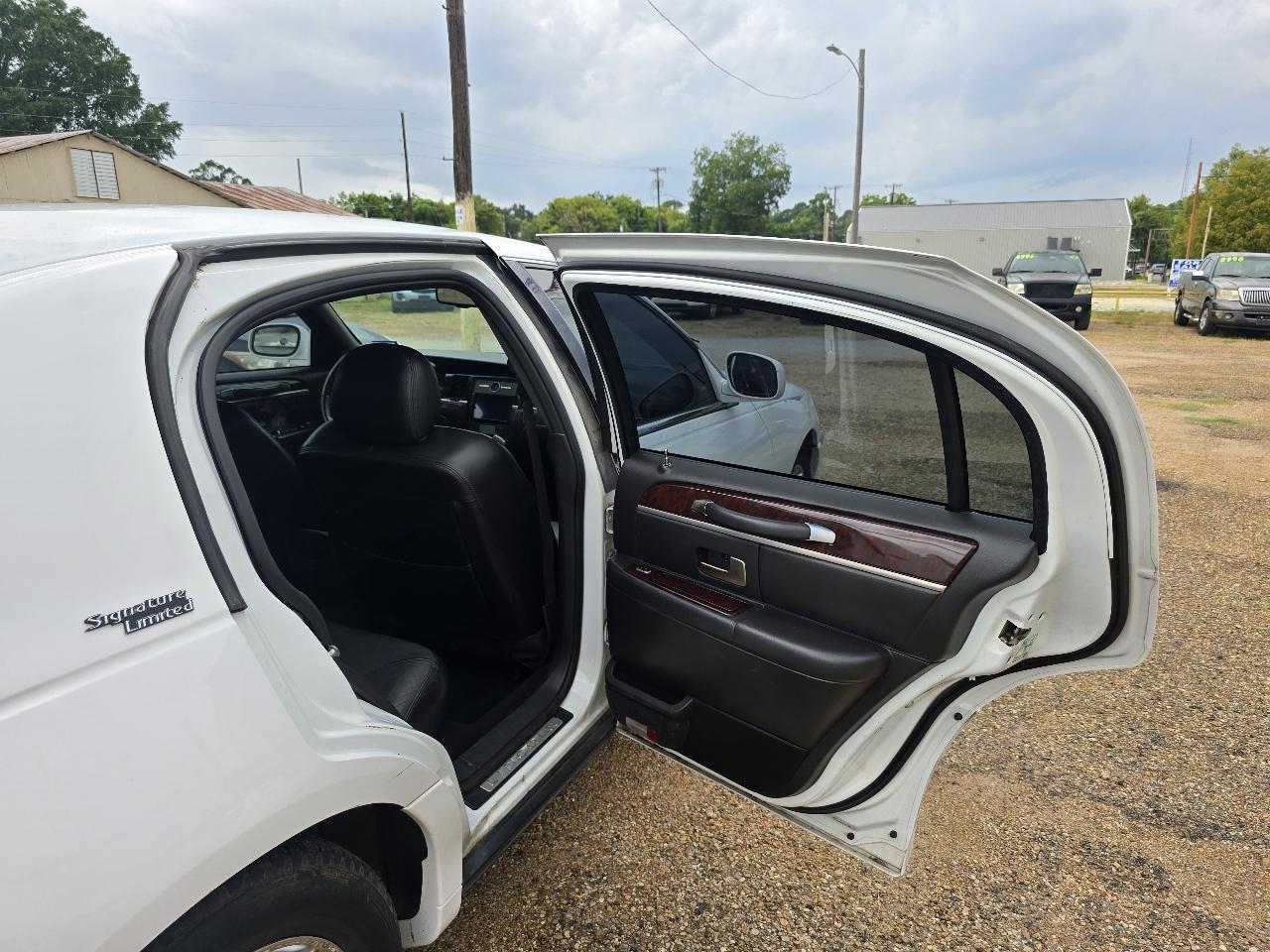 Lincoln Town Car Signature Limited 2008