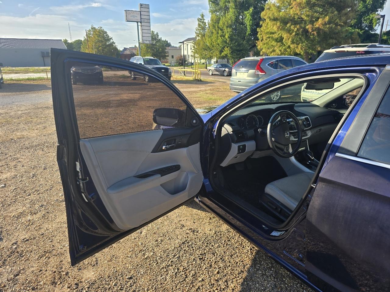 Honda Accord EX-L Sedan CVT 2013