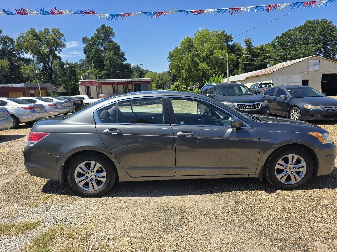 Honda Accord LX-P Sedan AT 2012