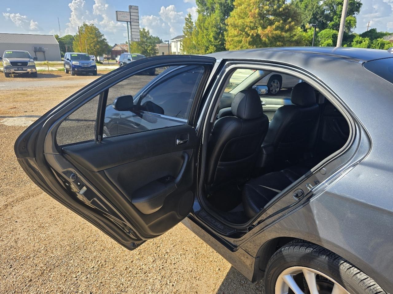 Acura TSX 5-speed AT with Navigation 2008