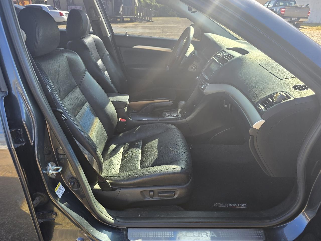 Acura TSX 5-speed AT with Navigation 2008