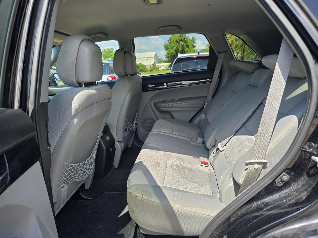 Kia Sorento LX 2WD 2012