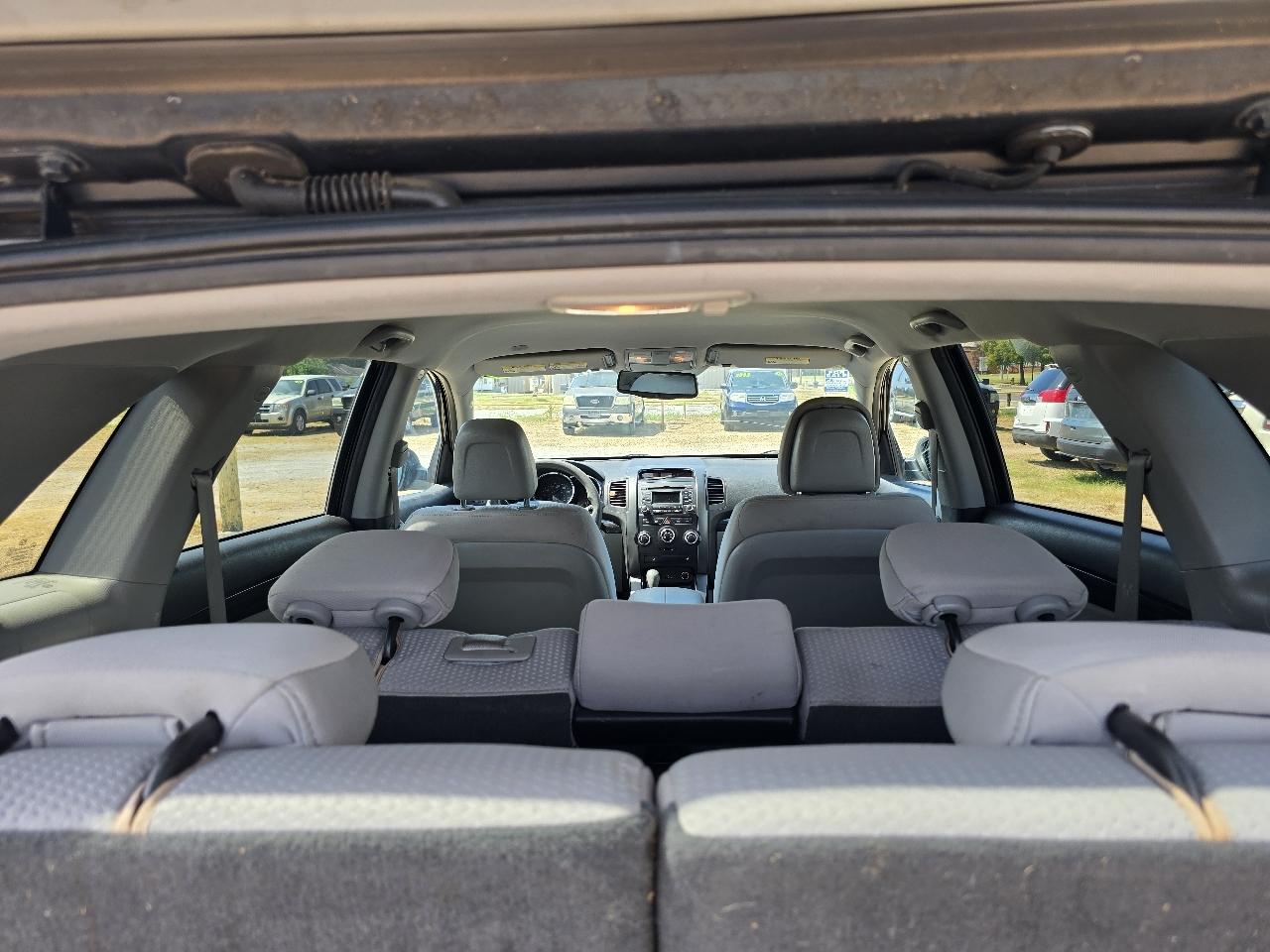 Kia Sorento LX 2WD 2012