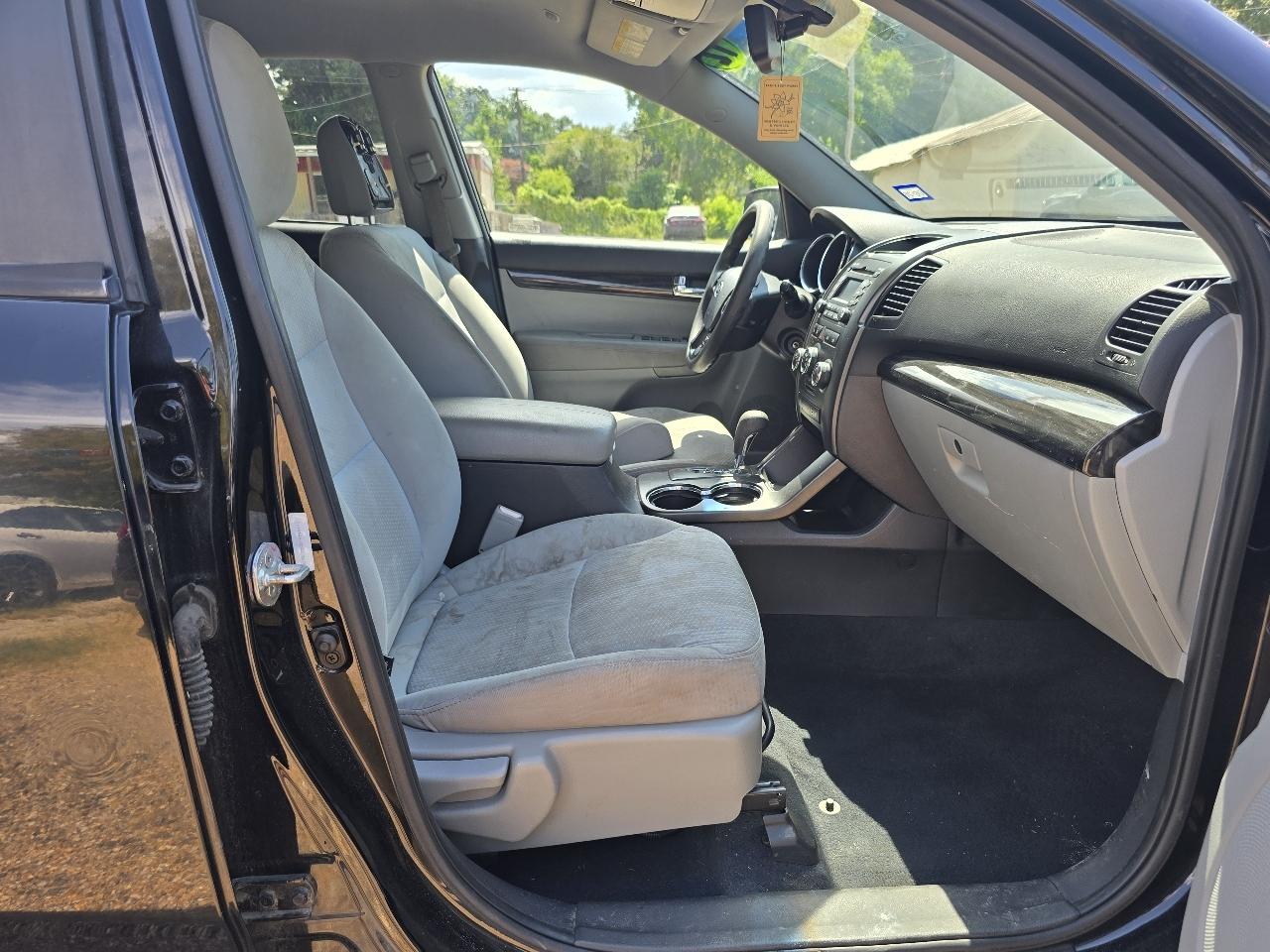 Kia Sorento LX 2WD 2012