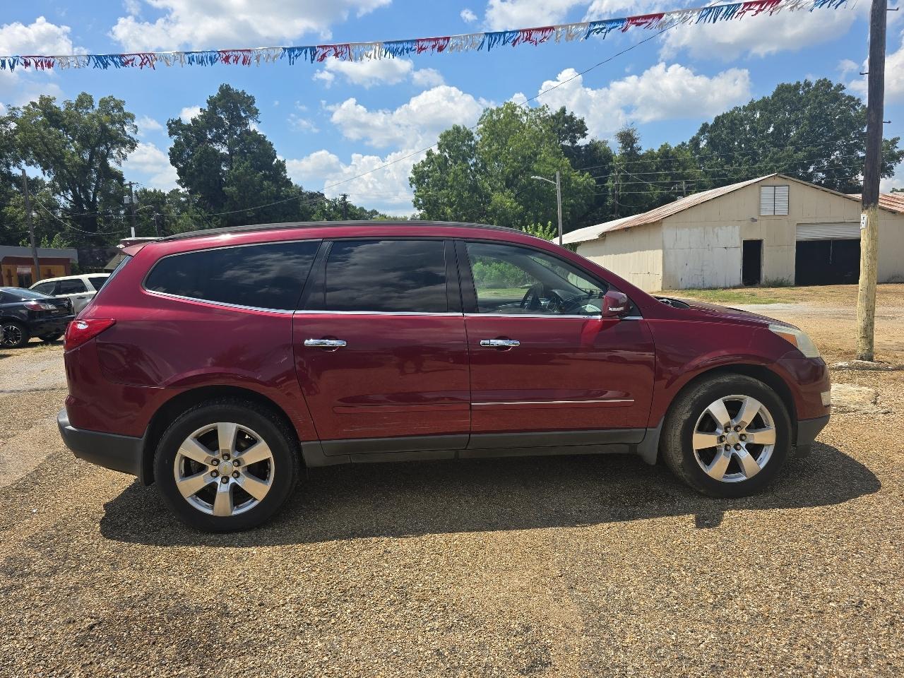 Chevrolet Traverse LTZ FWD 2011