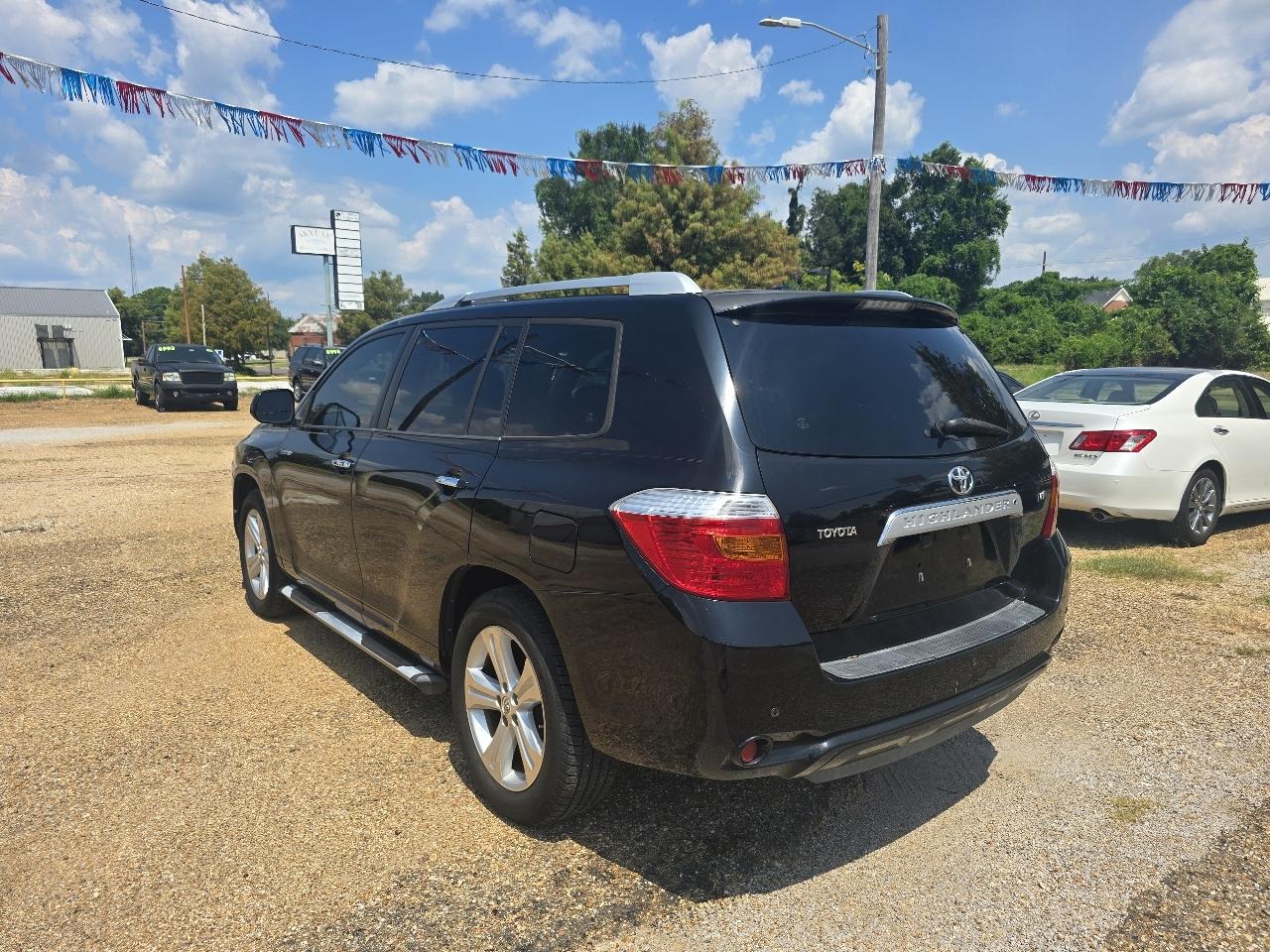 Toyota Highlander Limited 2WD 2009