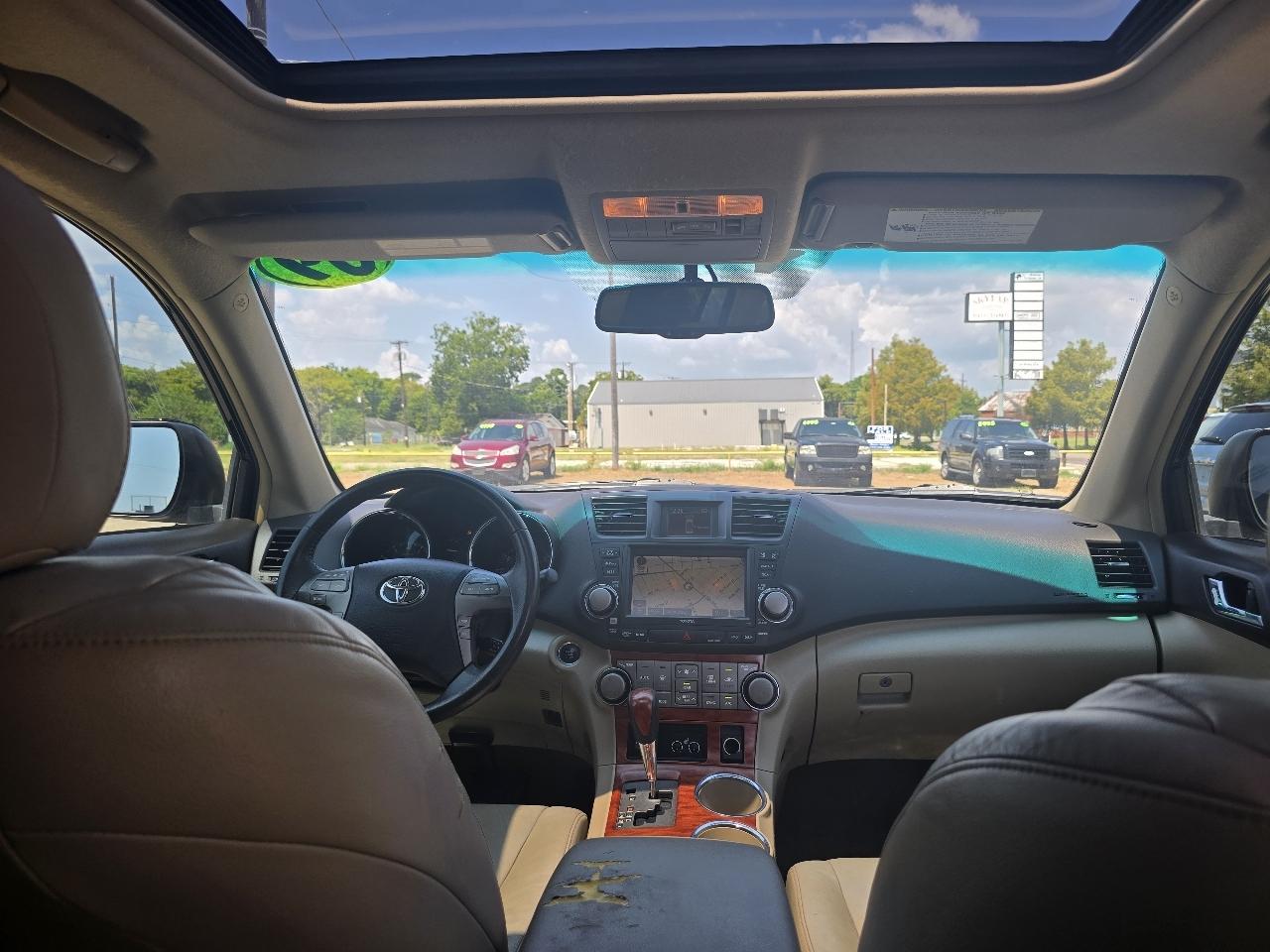 Toyota Highlander Limited 2WD 2009