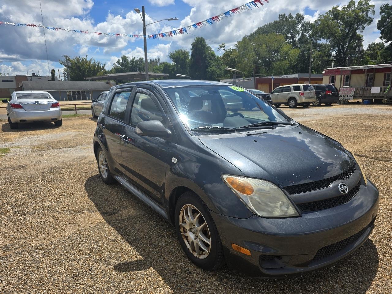 Scion xA Hatchback 2006