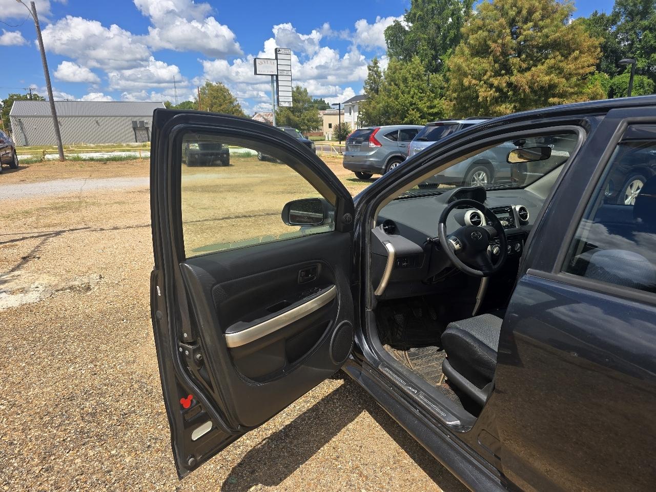 Scion xA Hatchback 2006