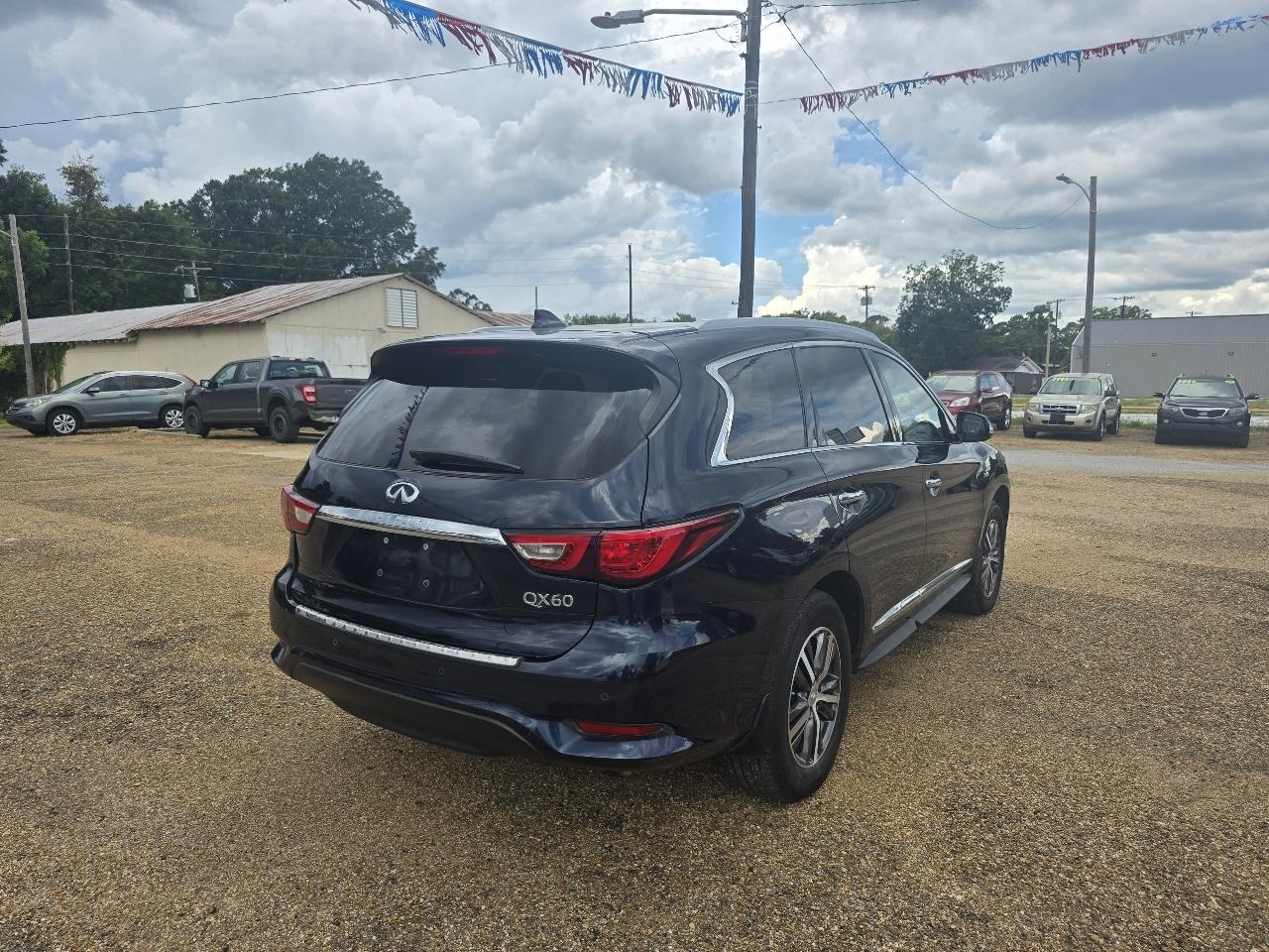 Infiniti QX60 Base AWD 2017