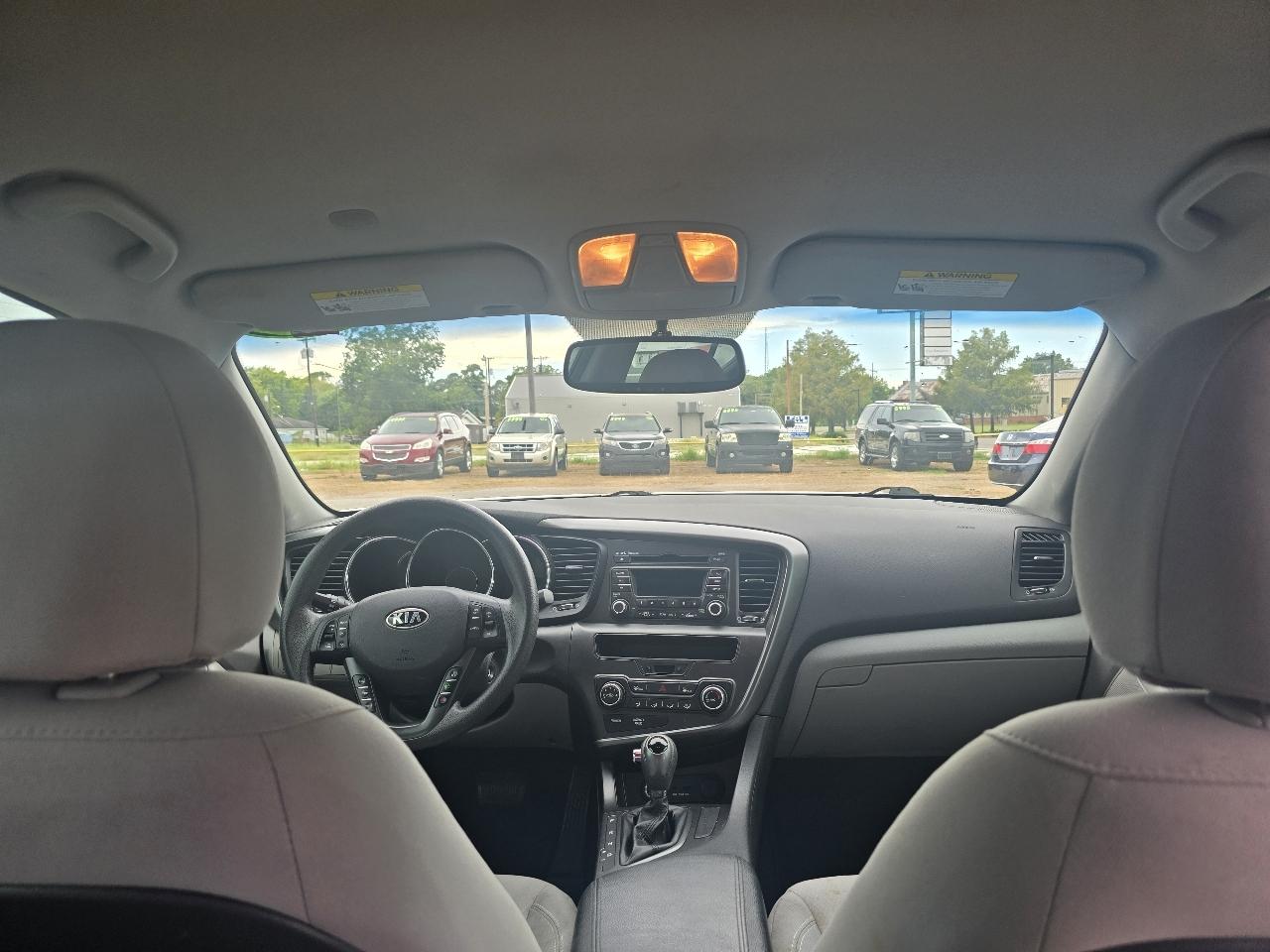 Kia Optima LX MT 2013