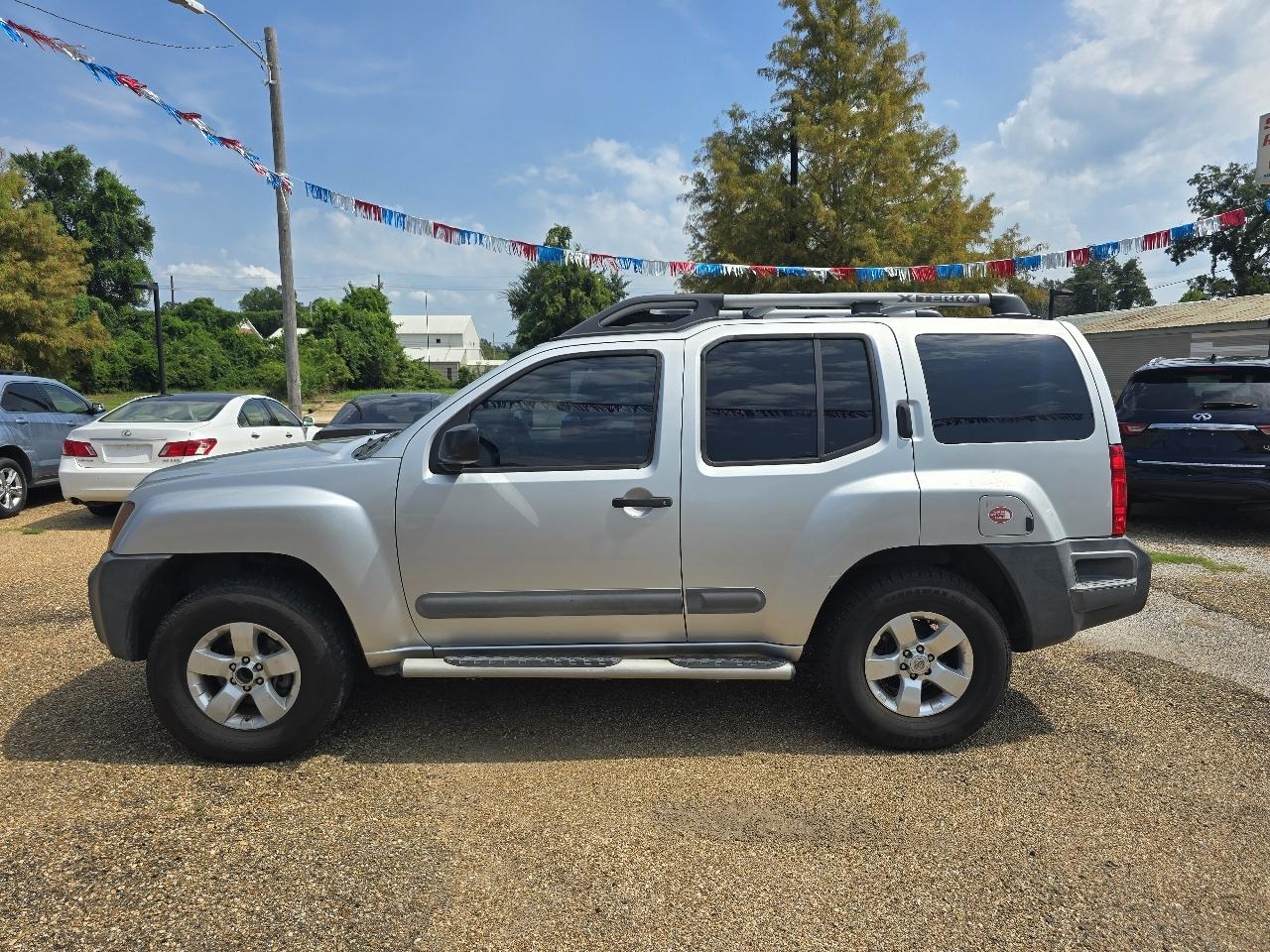 Nissan Xterra S 2WD 2012