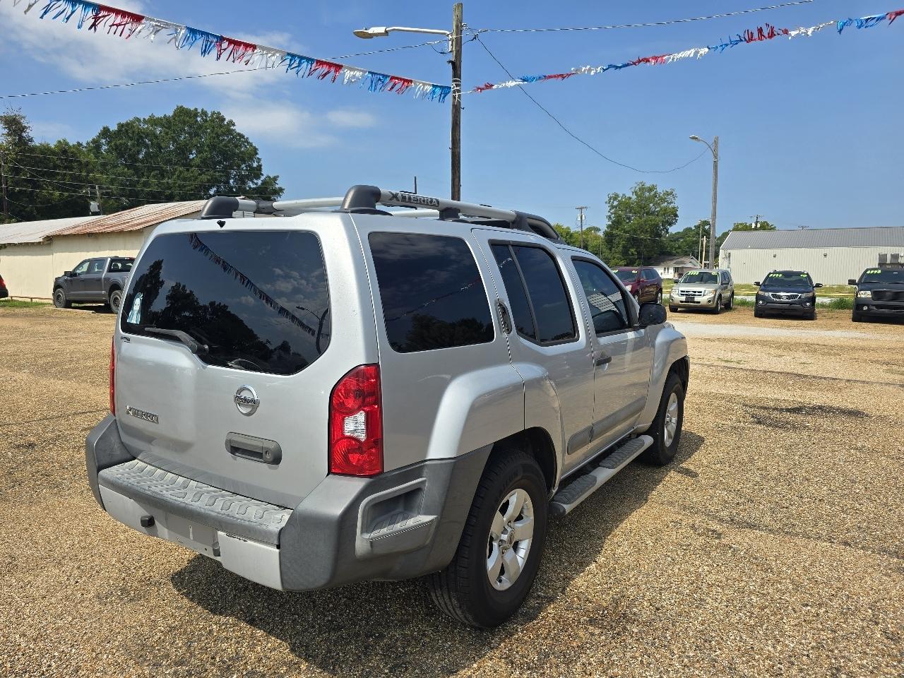 Nissan Xterra S 2WD 2012