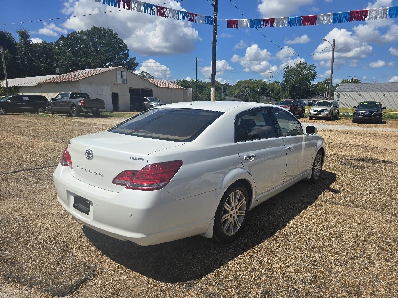 Toyota Avalon Limited 2010