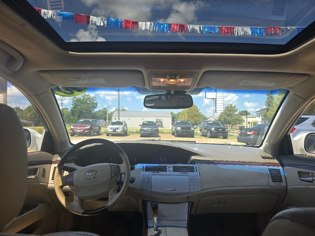 Toyota Avalon Limited 2010