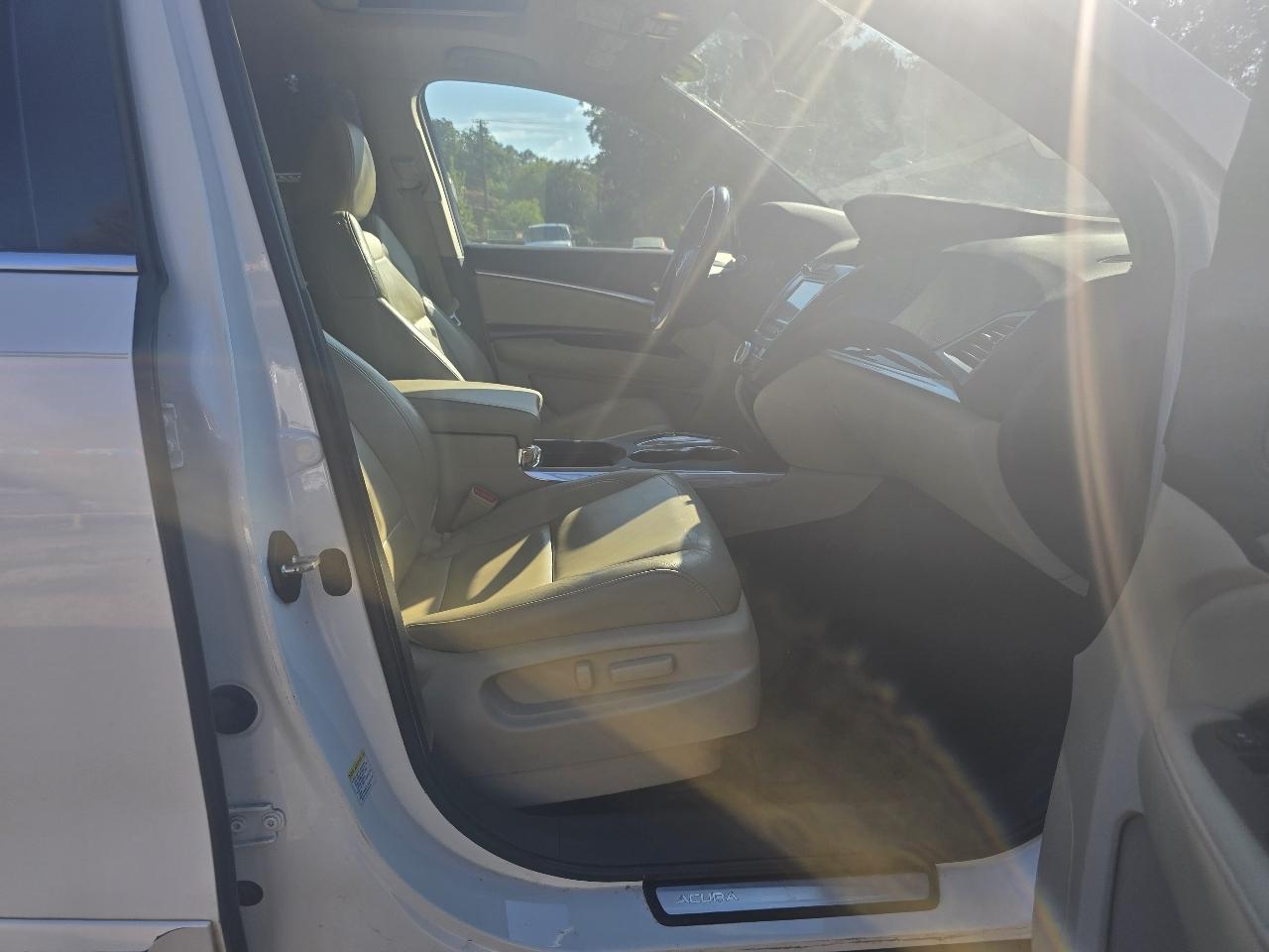 Acura MDX 9-Spd AT w/Tech Package 2016