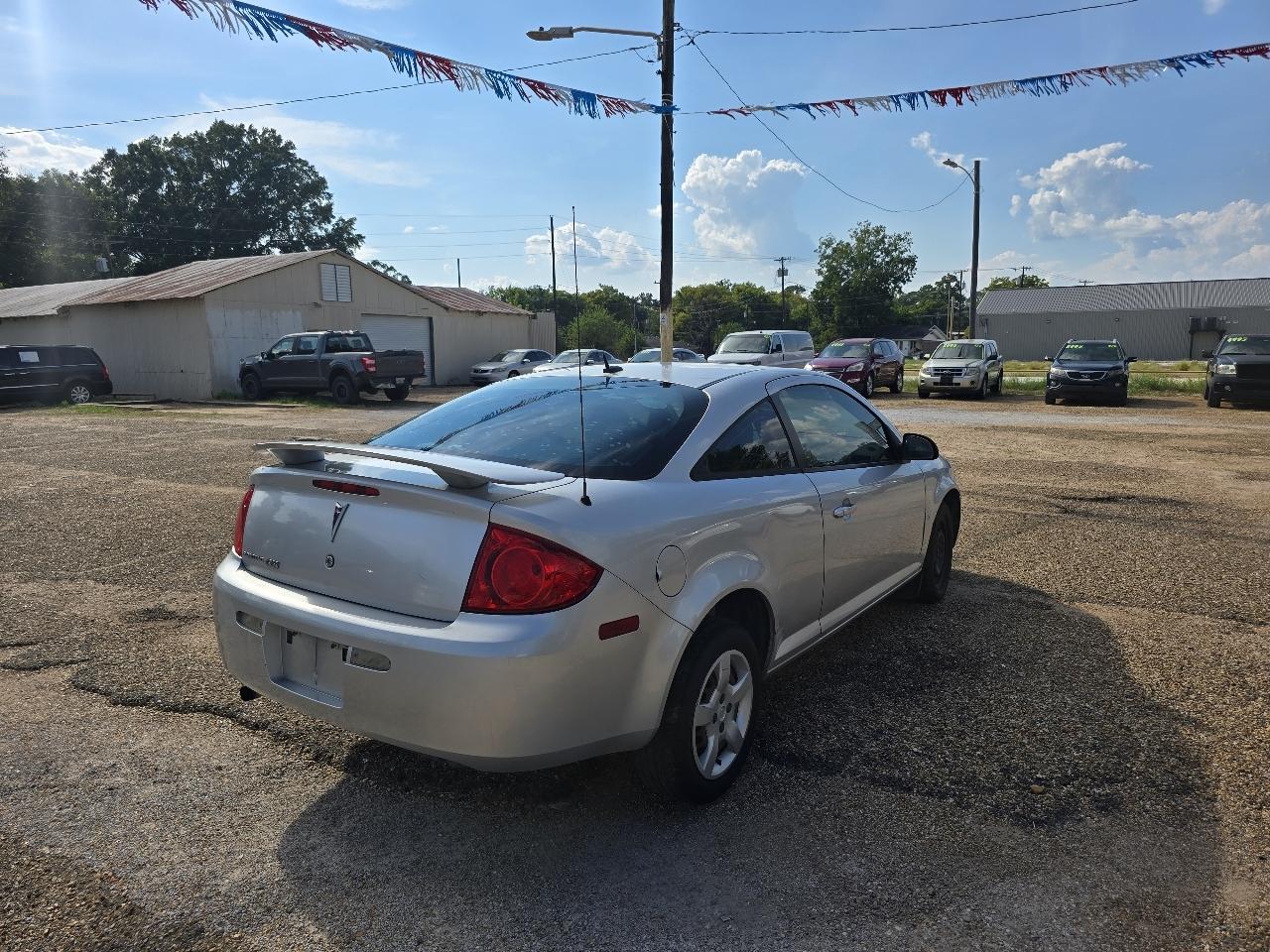 Pontiac G5 Base 2D Coupe 2009