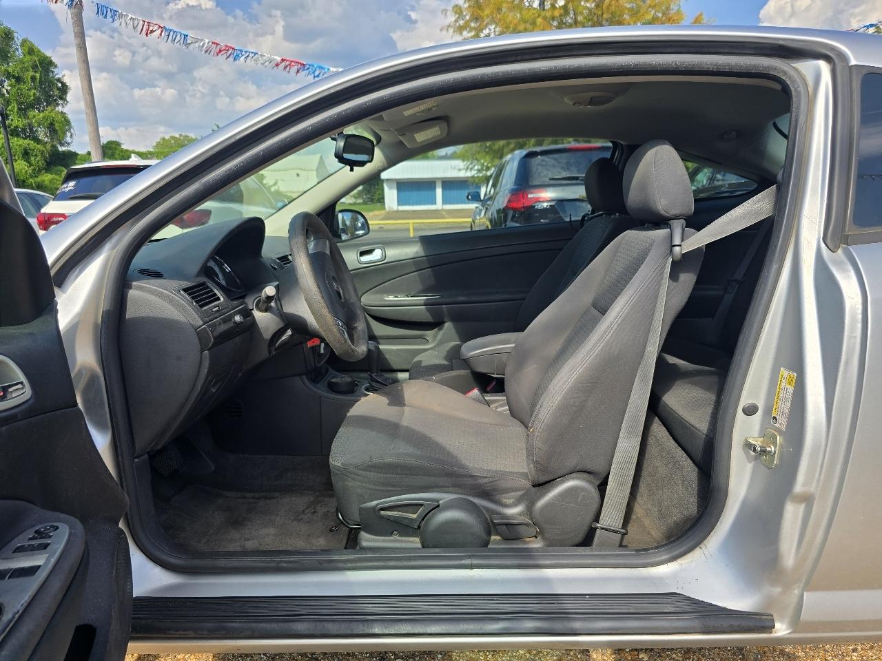 Pontiac G5 Base 2D Coupe 2009