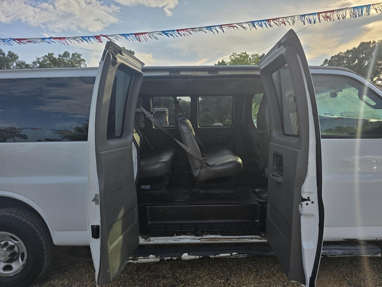 Chevrolet Express LS 3500 Extended 2019
