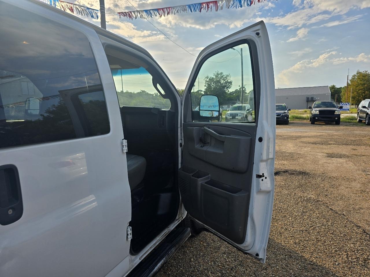 Chevrolet Express LS 3500 Extended 2019