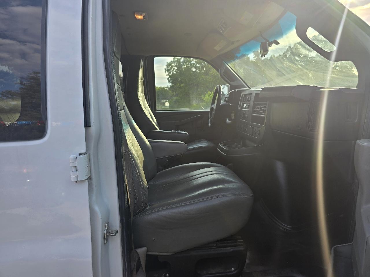 Chevrolet Express LS 3500 Extended 2019