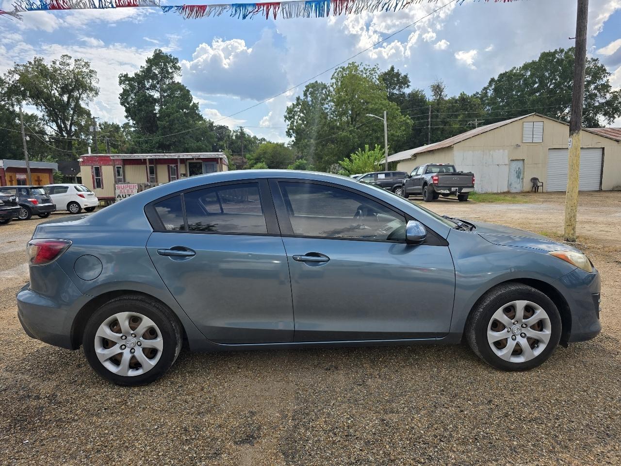 Mazda MAZDA3 i Touring 4-door 2010