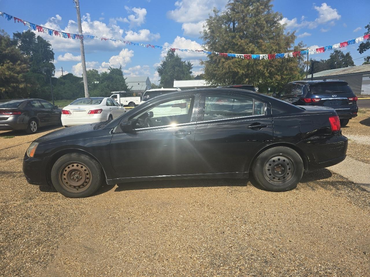 Mitsubishi Galant ES 2012