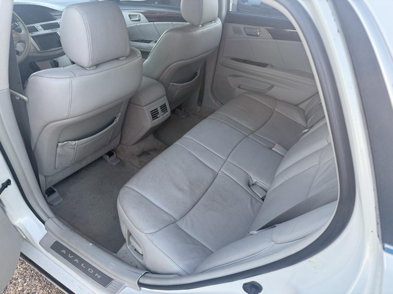 Toyota Avalon XLS 2008