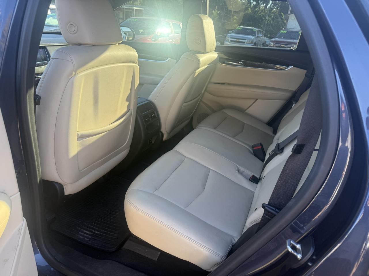 Cadillac XT5 Base 2018