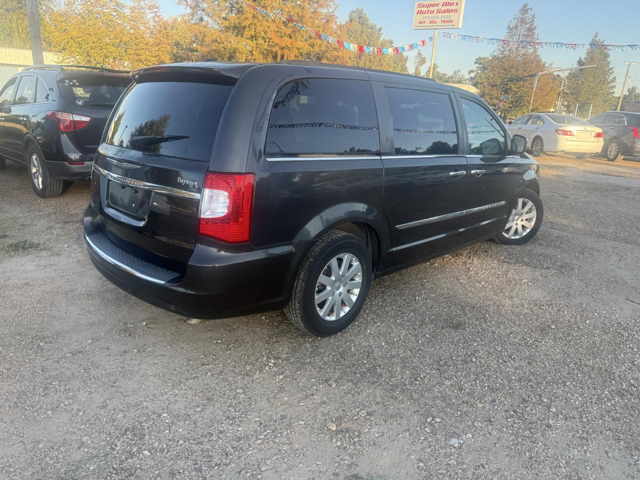 Chrysler Town & Country Touring-L 2012