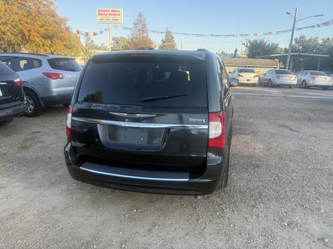 Chrysler Town & Country Touring-L 2012