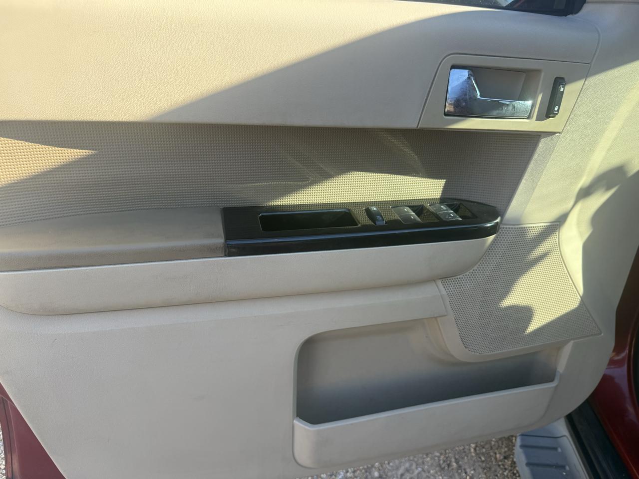 Ford Escape Limited FWD 2011