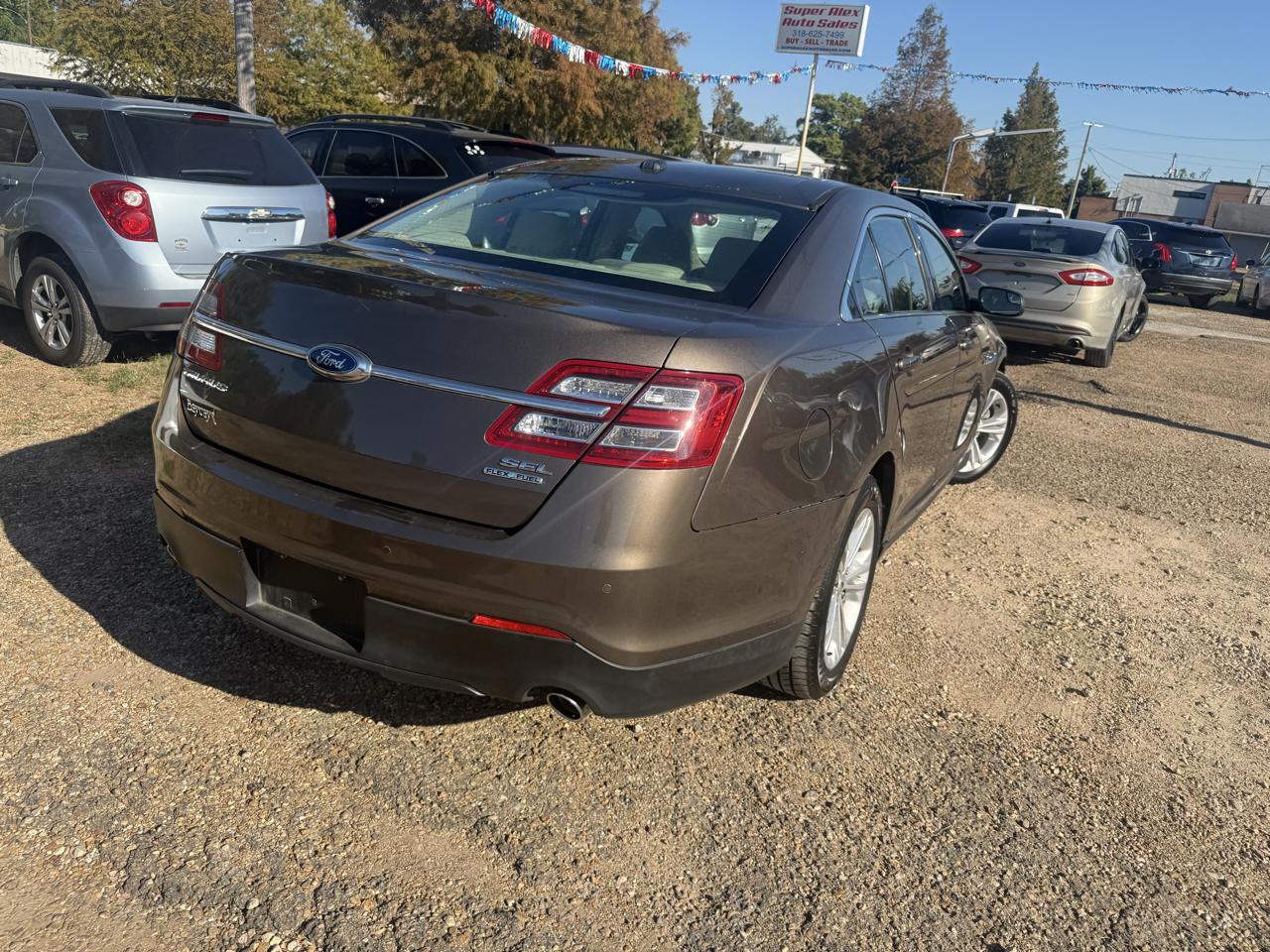 Ford Taurus SEL FWD 2016