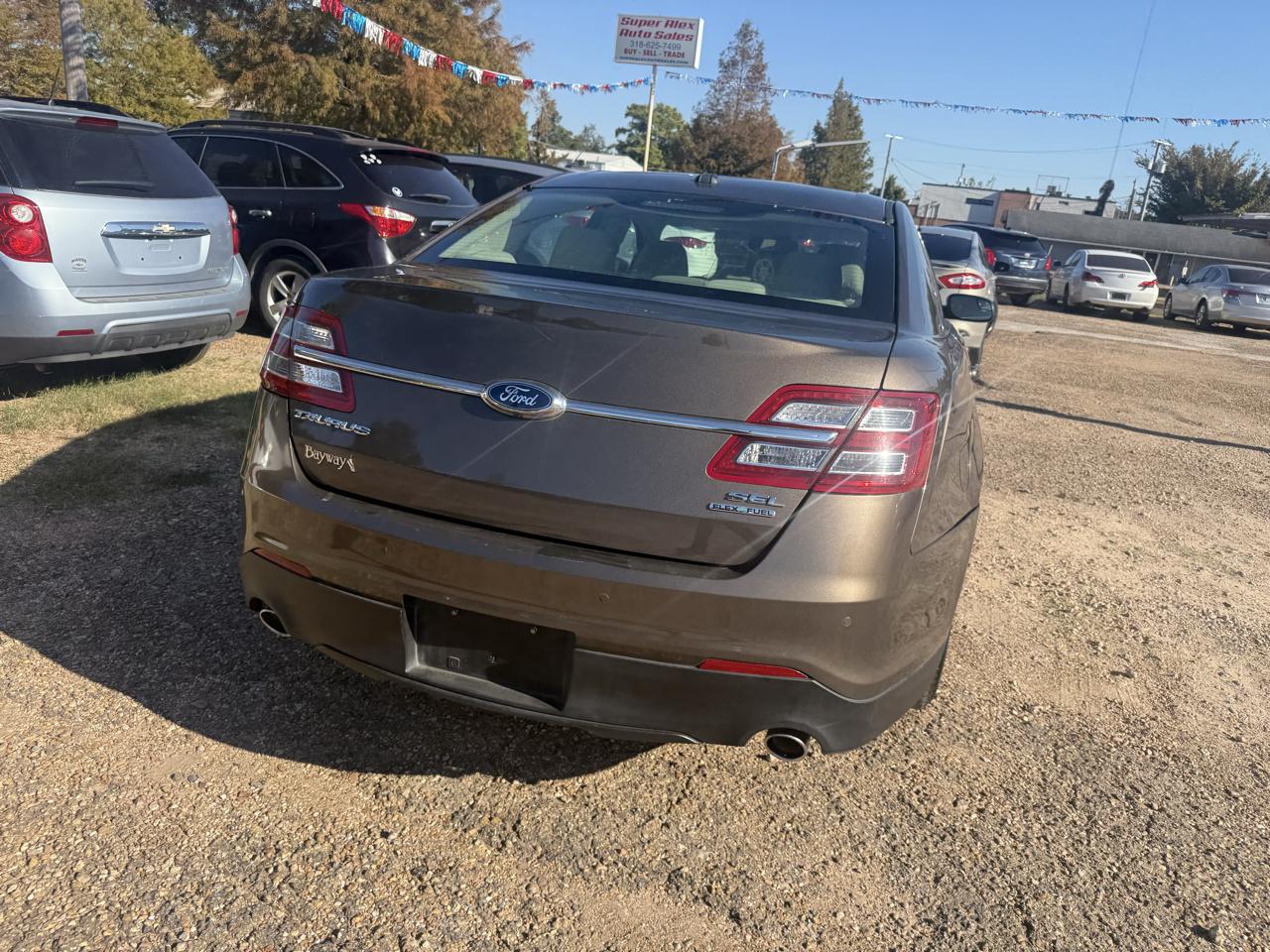 Ford Taurus SEL FWD 2016