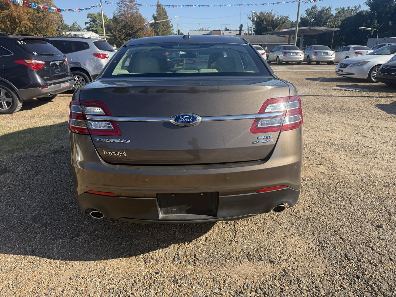 Ford Taurus SEL FWD 2016