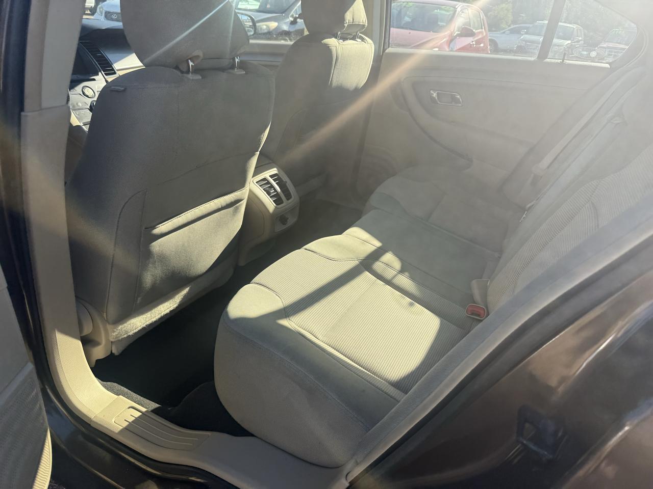 Ford Taurus SEL FWD 2016
