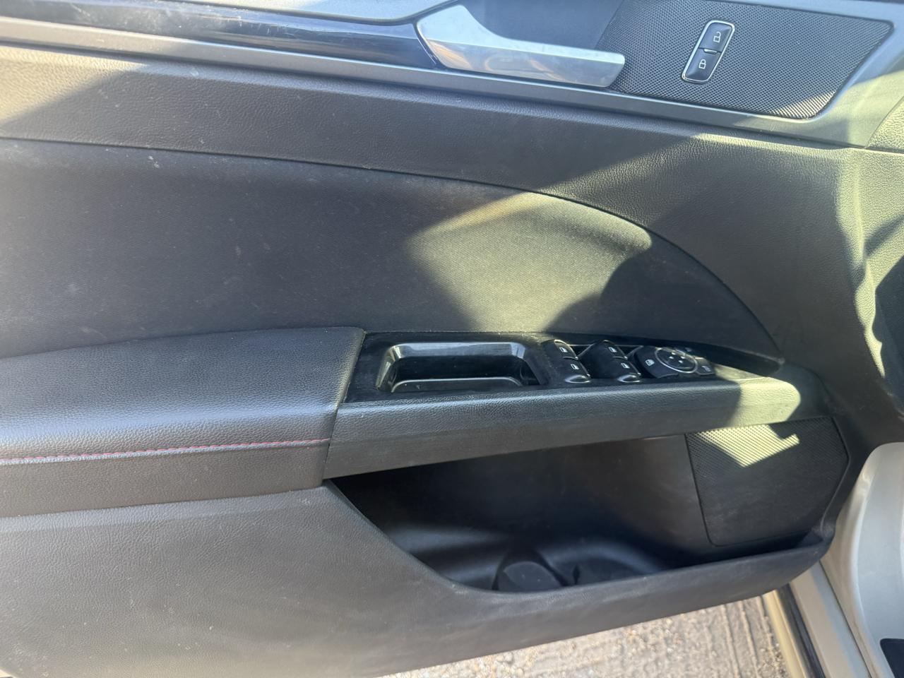 Ford Fusion SE 2016