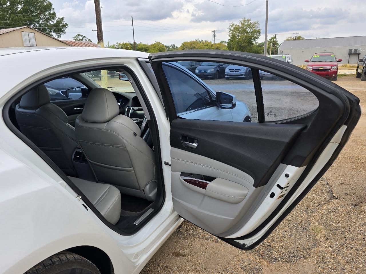 Acura TLX 9-Spd AT 2015
