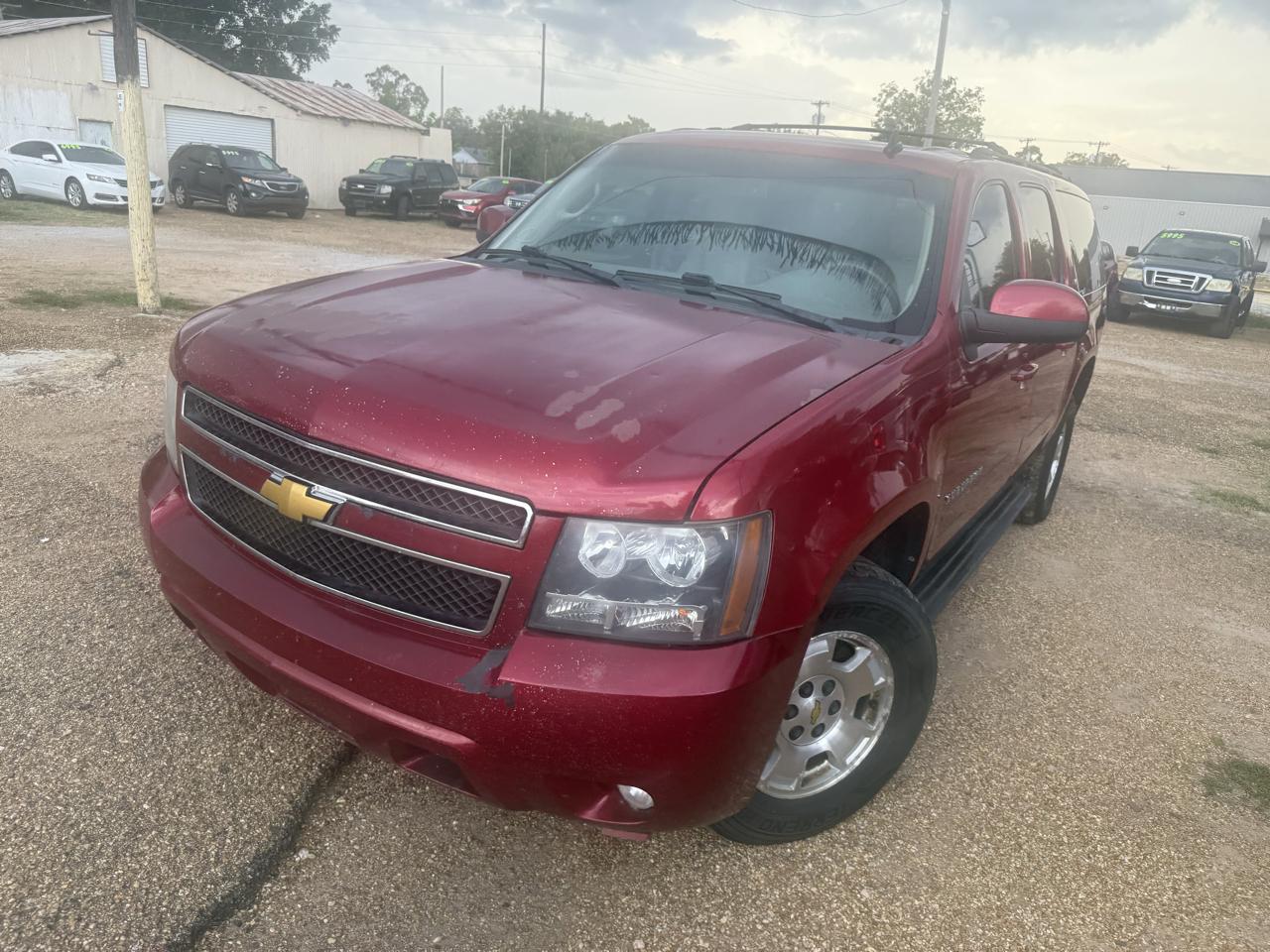 Chevrolet Suburban LT 1500 4WD 2012