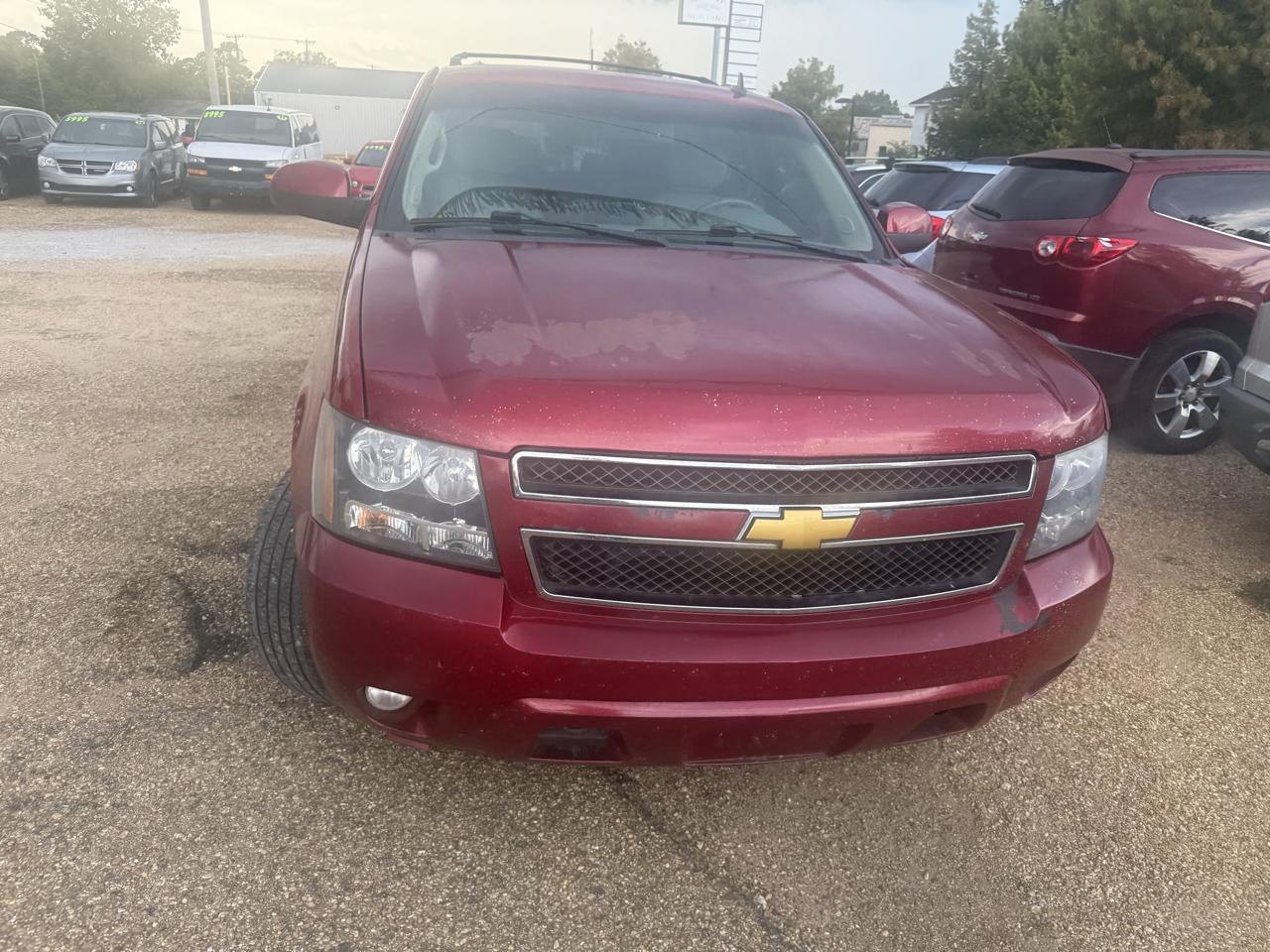 Chevrolet Suburban LT 1500 4WD 2012