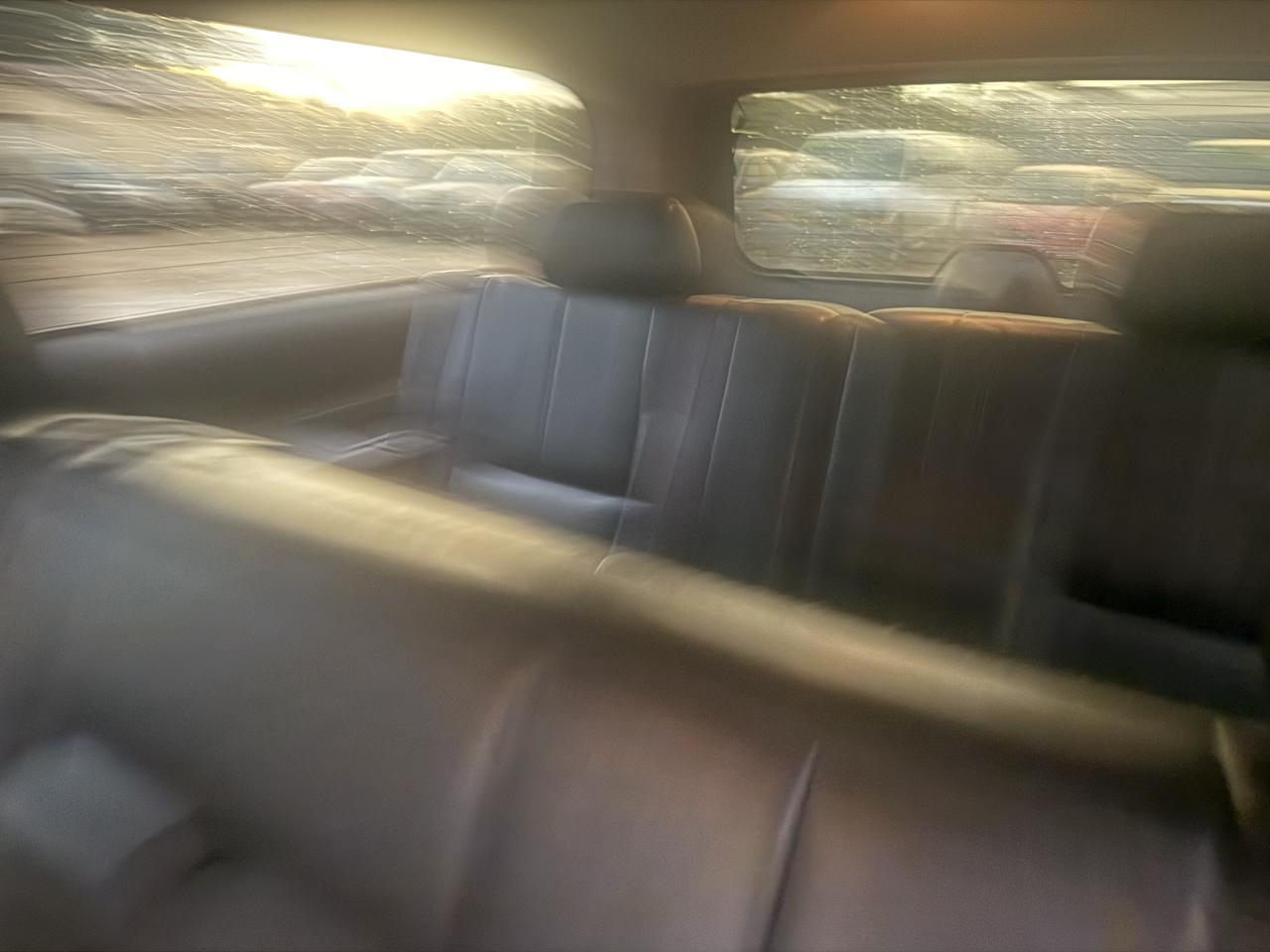 Chevrolet Suburban LT 1500 2WD 2012