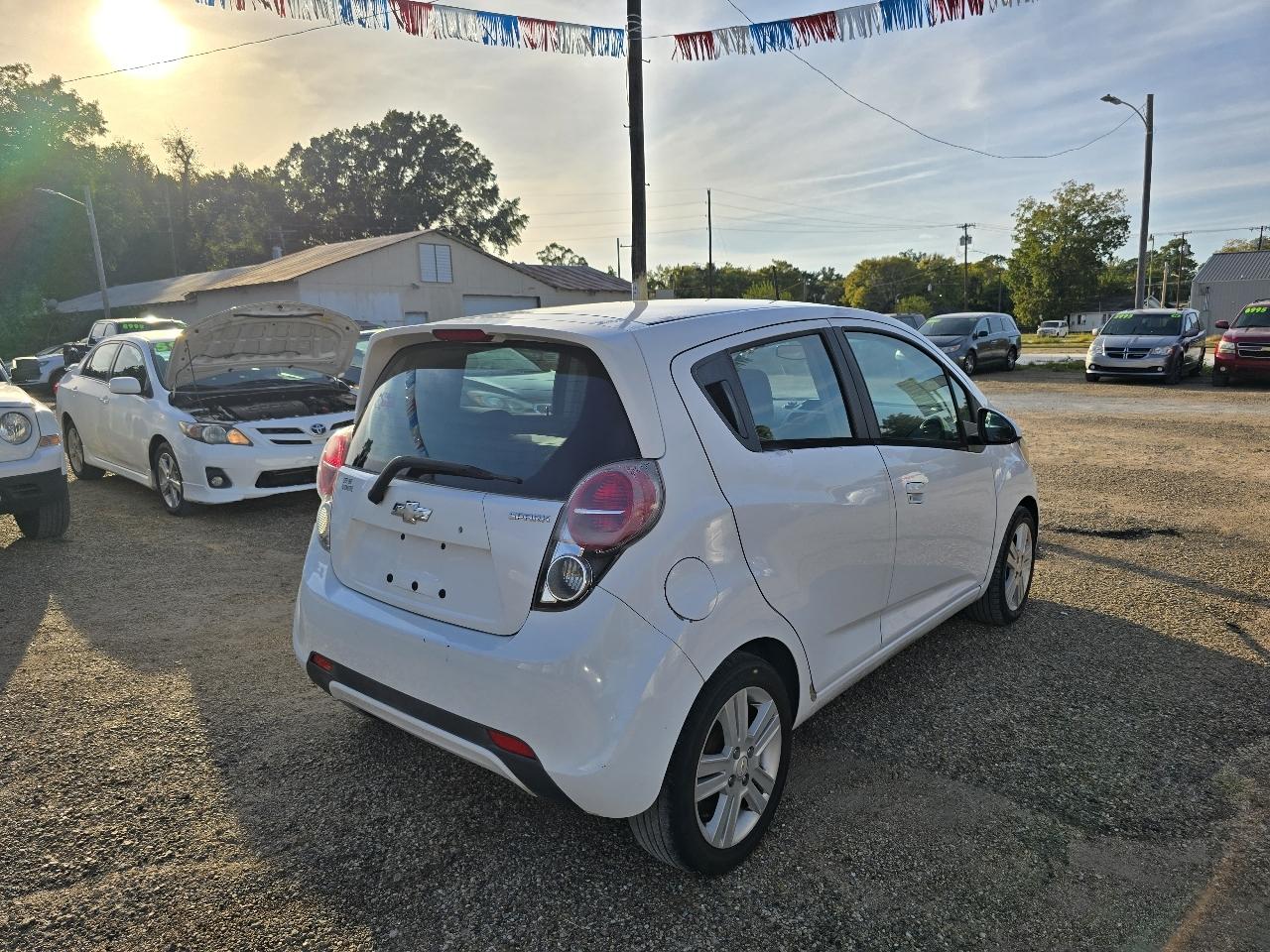 Chevrolet Spark 1LT 2014