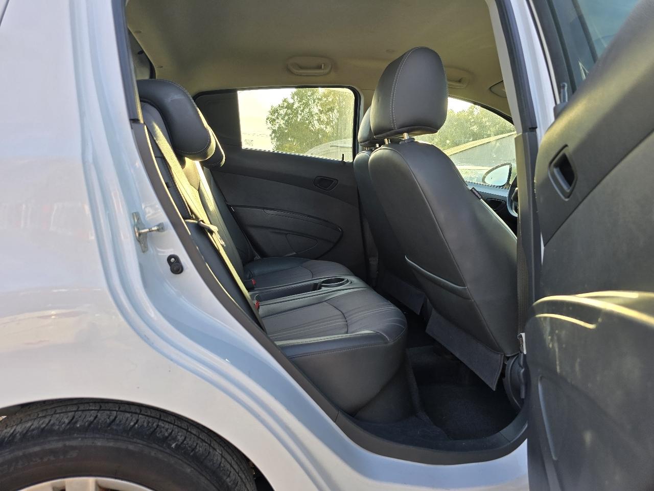 Chevrolet Spark 1LT 2014