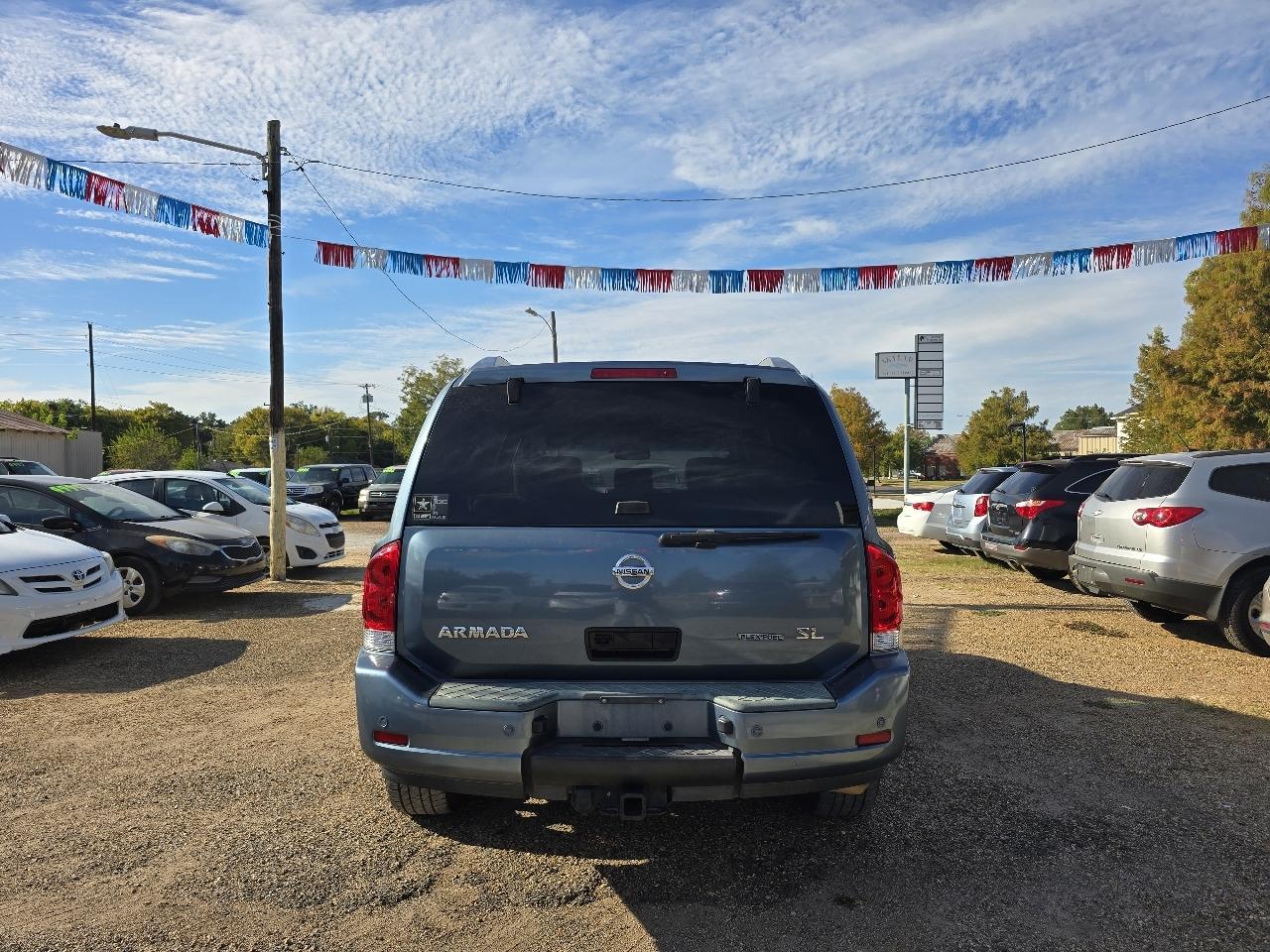Nissan Armada SL 2WD 2011